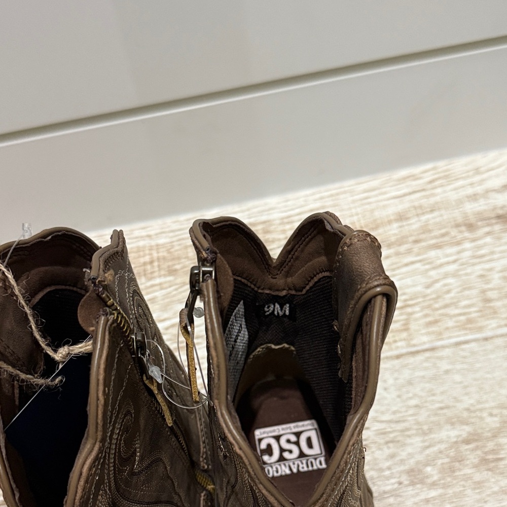 Brown Western Cowboy Boots - Picture 5 of 9